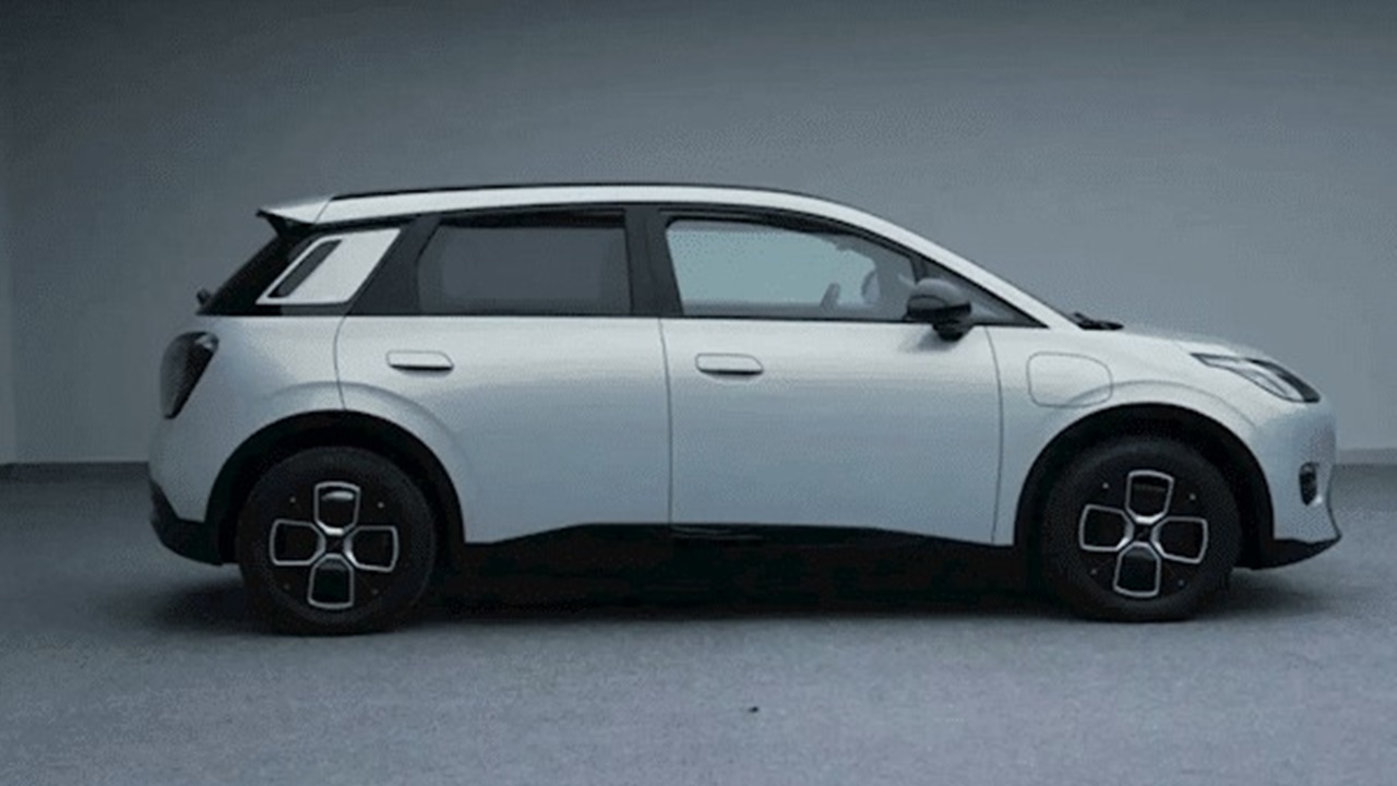 cinde-buyuk-ses-getiren-ucuz-hatchback-avrupa-yolunda-0-mvhN7rDI Çin’de büyük ses getiren ucuz hatchback Avrupa yolunda!