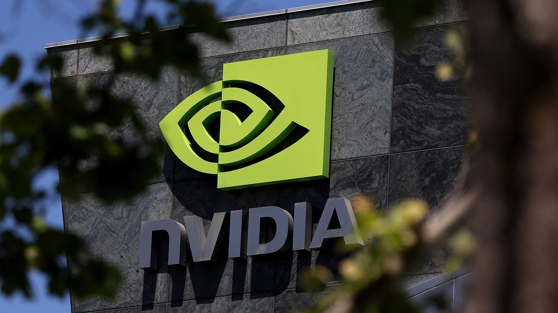 nvidia-hisseleri-ucusa-gecti-applei-tahtindan-edebilir-0-L9hxj7JZ Nvidia hisseleri uçuşa geçti: Apple'ı tahtından edebilir