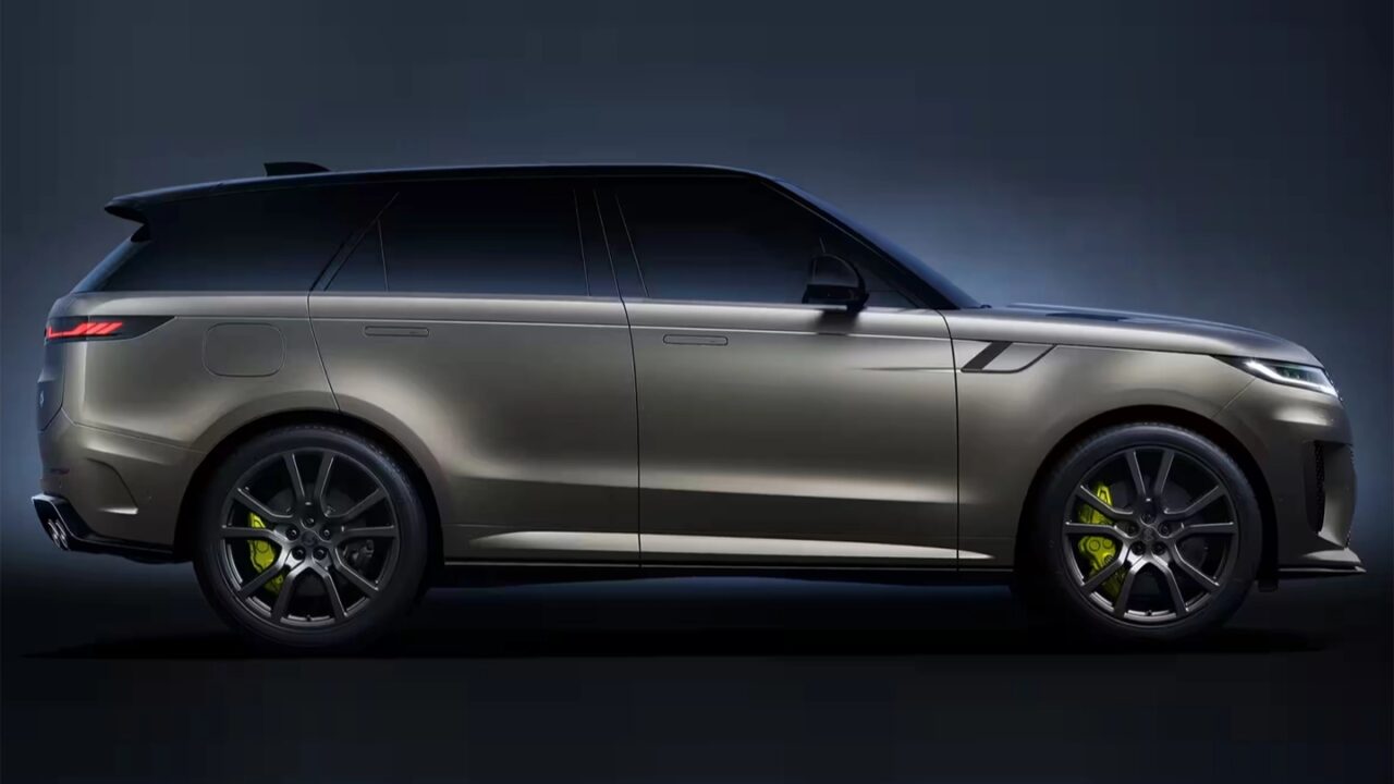 range-roverin-birinci-elektriklisi-beklentileri-asti-0-YYNAA4Db Range Rover’ın birinci elektriklisi beklentileri aştı!