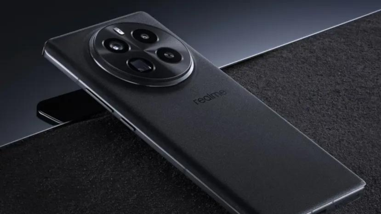 realme-14-buyuk-surprizlerle-geliyor-bataryasiyla-gosteri-yapacak-0-EInxSRnS Realme 14 büyük sürprizlerle geliyor! Bataryasıyla gösteri yapacak