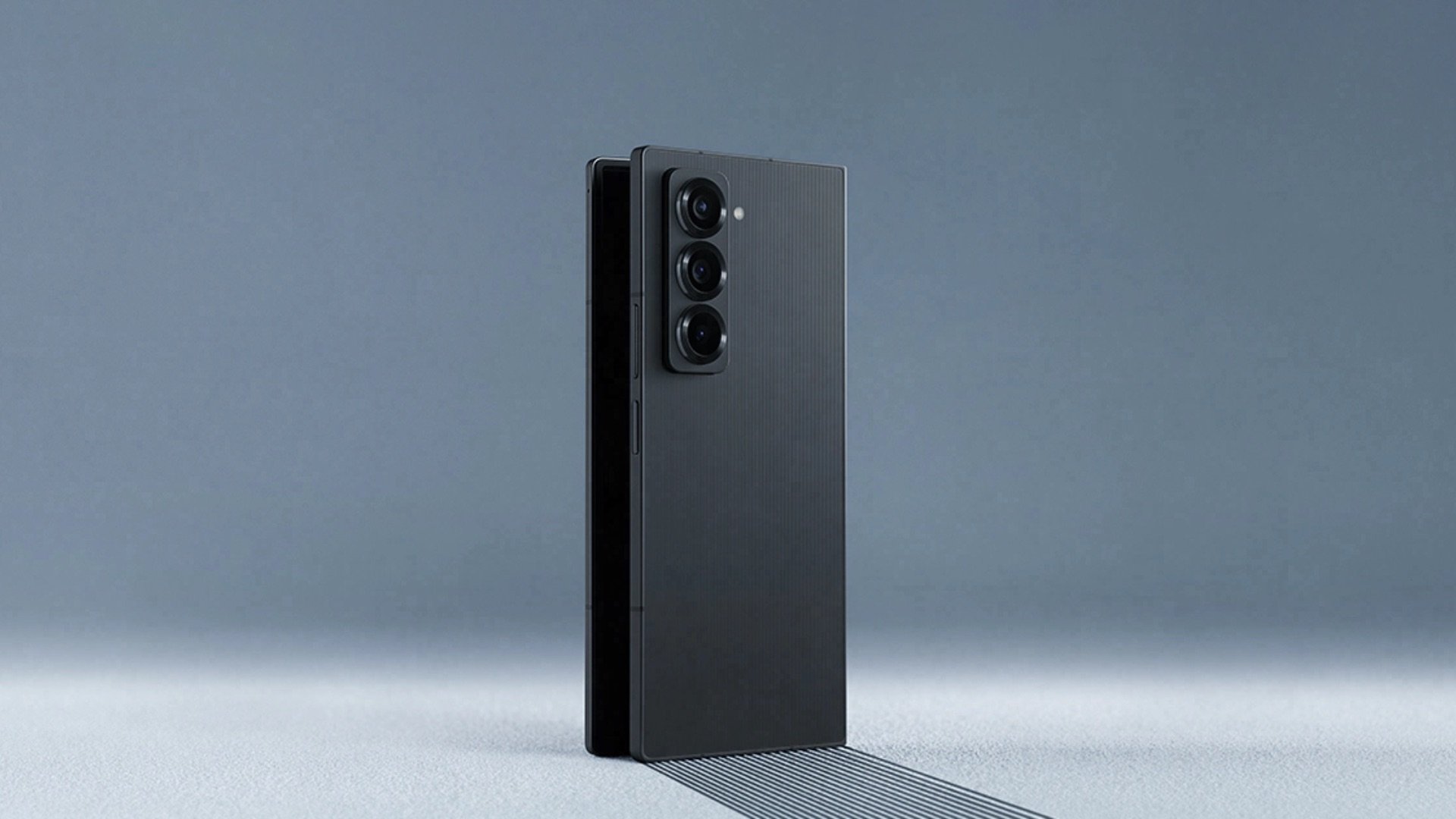 samsung-bu-telefonla-gosteri-yapiyor-her-yerde-tukendi-0-qv3AzTKL Samsung, bu telefonla gösteri yapıyor: Her yerde tükendi!