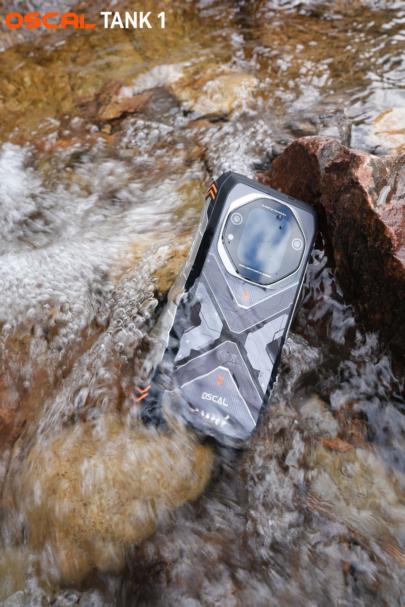 devasa-bataryali-ve-zirh-kaplamali-tank-telefon-1-xOHSFH6m Devasa bataryalı ve zırh kaplamalı “Tank” telefon!