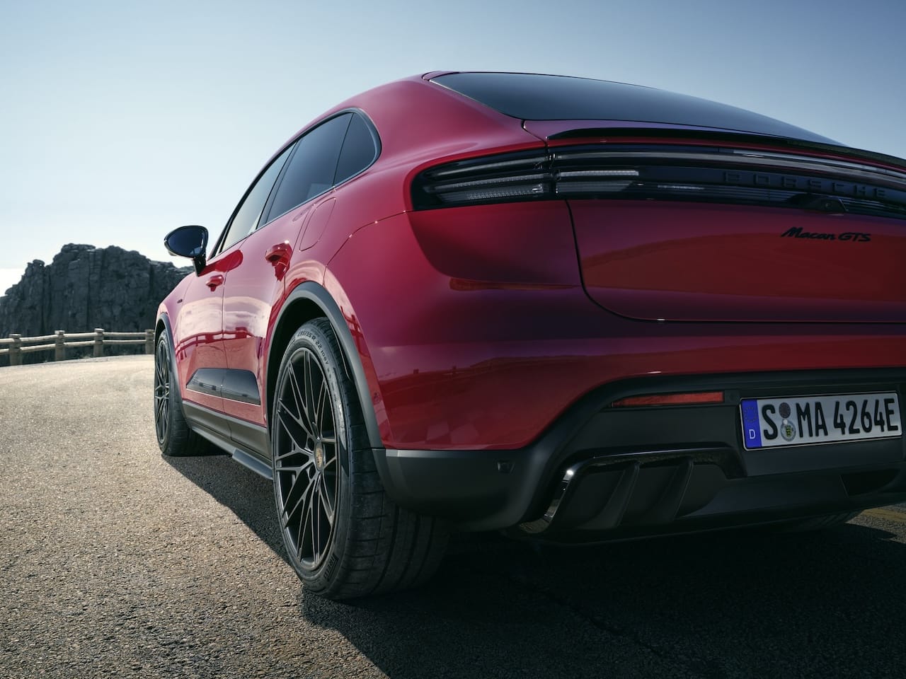 elektrikli-porsche-macan-gts-ile-performans-yeniden-tanimlaniyor-3-BHscYRpw Elektrikli Porsche Macan GTS ile performans yeniden tanımlanıyor