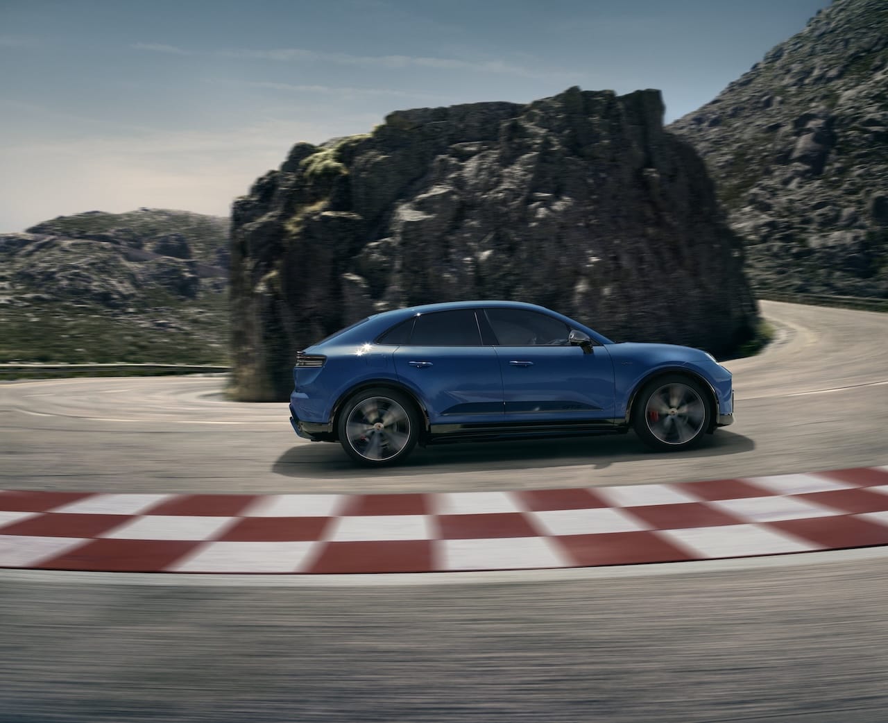 elektrikli-porsche-macan-gts-ile-performans-yeniden-tanimlaniyor-8-FClNl2j7 Elektrikli Porsche Macan GTS ile performans yeniden tanımlanıyor