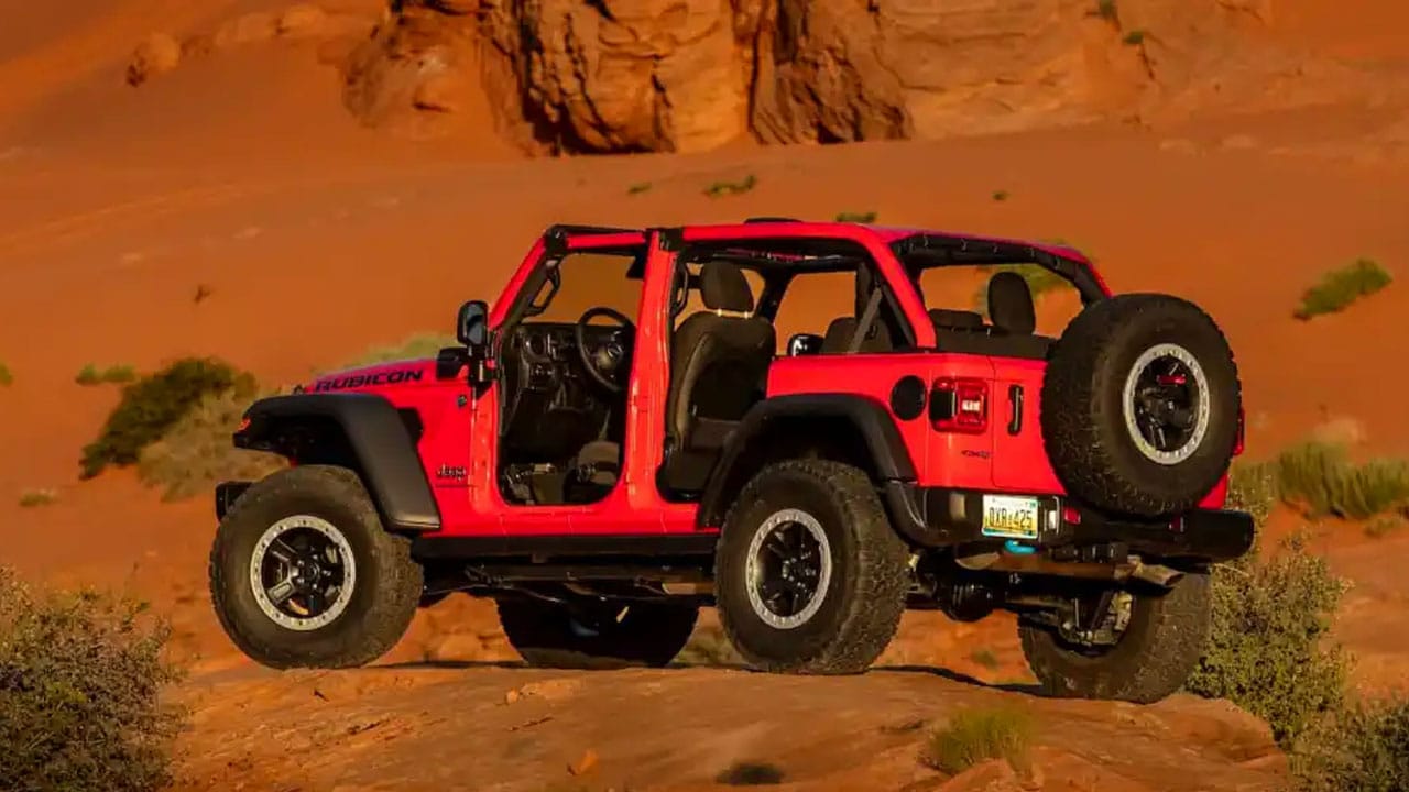 hatali-guncelleme-binlerce-jeep-wrangleri-yolda-birakti-0-ddnU4ZQa Hatalı Güncelleme Binlerce Jeep Wrangler’i Yolda Bıraktı!