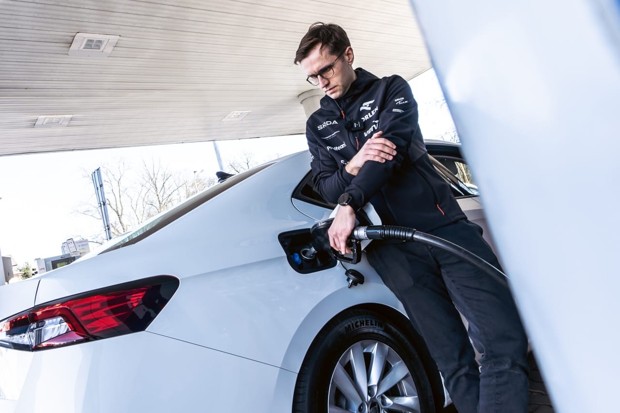 skoda-superb-rekor-kirdi-0-QXFcYhdG Skoda Superb rekor kırdı!