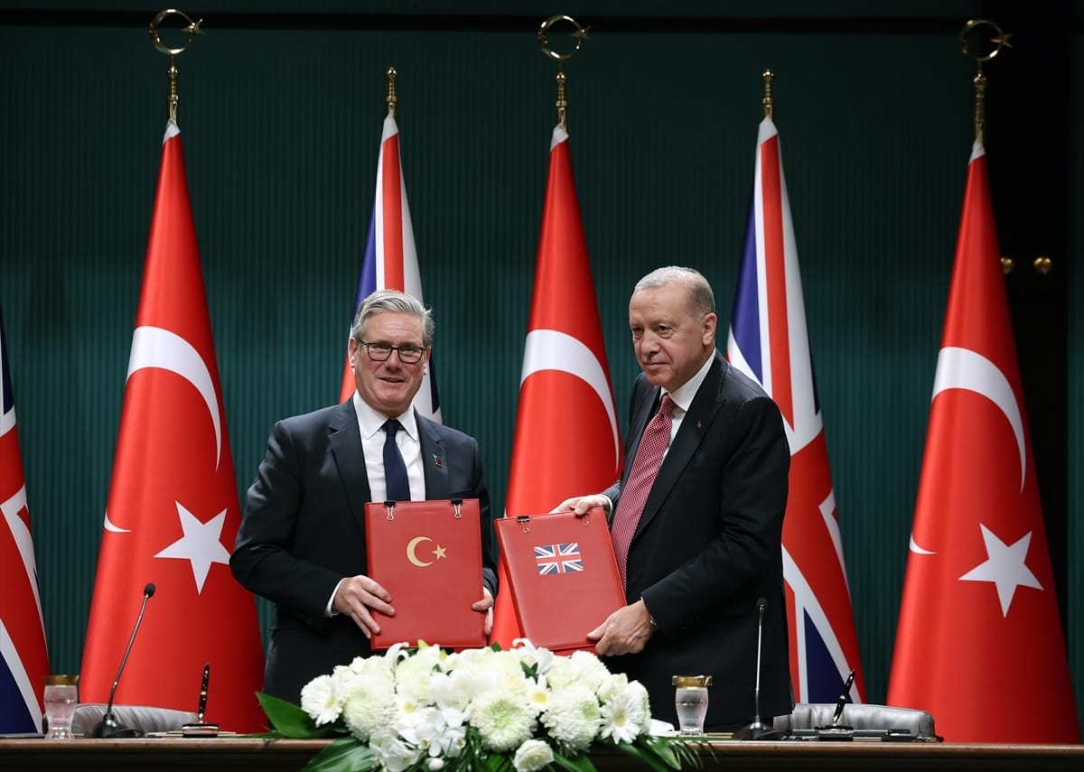 turkiye-eurofighter-typhoon-savas-ucagi-icin-ingiltere-ile-sozlesme-imzaladi-1-cqRv857E Türkiye, Eurofighter Typhoon savaş uçağı için İngiltere ile sözleşme imzaladı