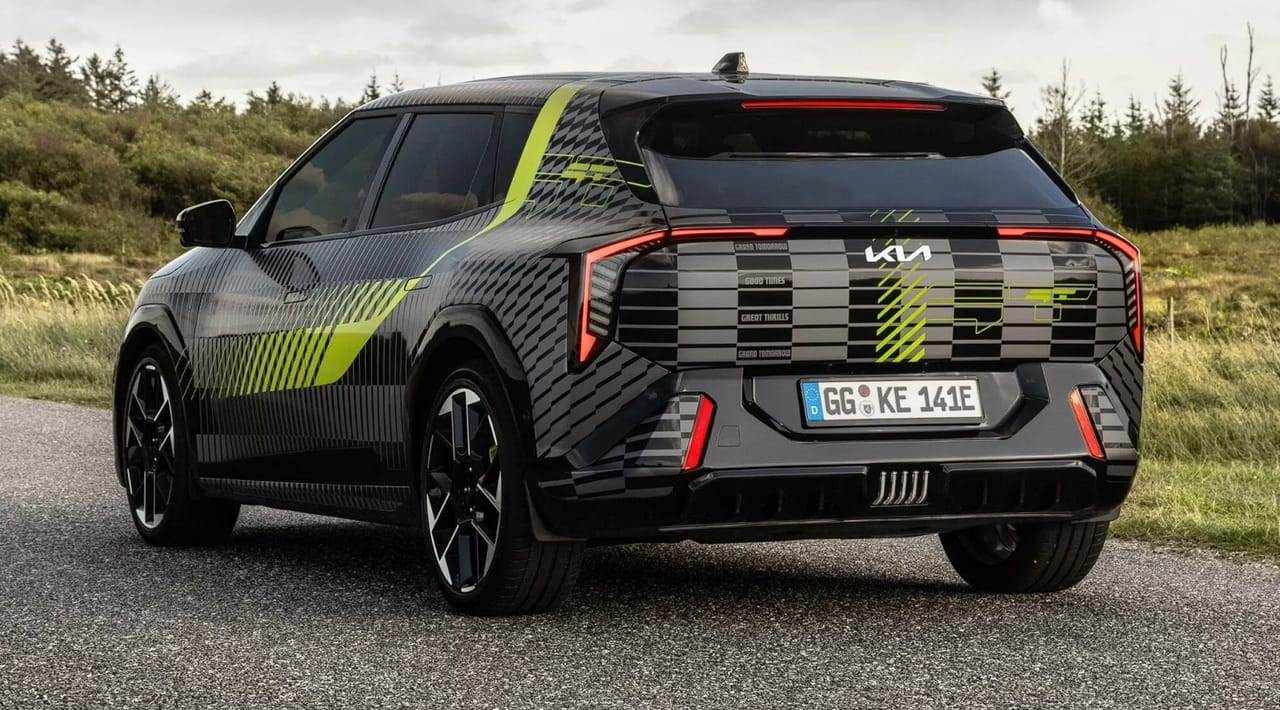 yeni-kia-ev4-gt-geliyor-iste-tasarimi-0-pxLg4VI8 Yeni Kia EV4 GT geliyor: İşte tasarımı