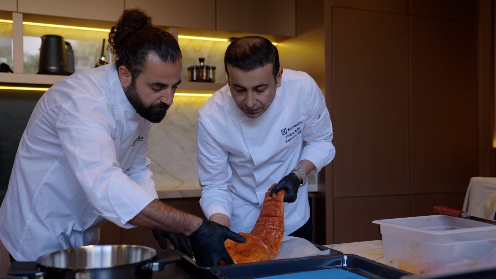 zarafet-sadelik-ve-teknolojinin-leventteki-yeni-adresi-electrolux-premium-studio-3-YGNDK5SM Zarafet, Sadelik ve Teknolojinin Levent’teki Yeni Adresi: Electrolux Premium Studio