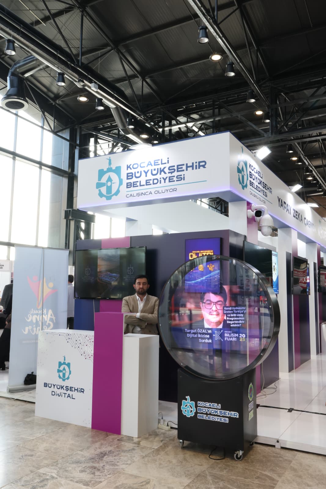 kocaeli-bilisim-fuarina-yapay-zeka-damga-vurdu-6-reTKyjLq Kocaeli Bilişim Fuarı’na yapay zeka damga vurdu