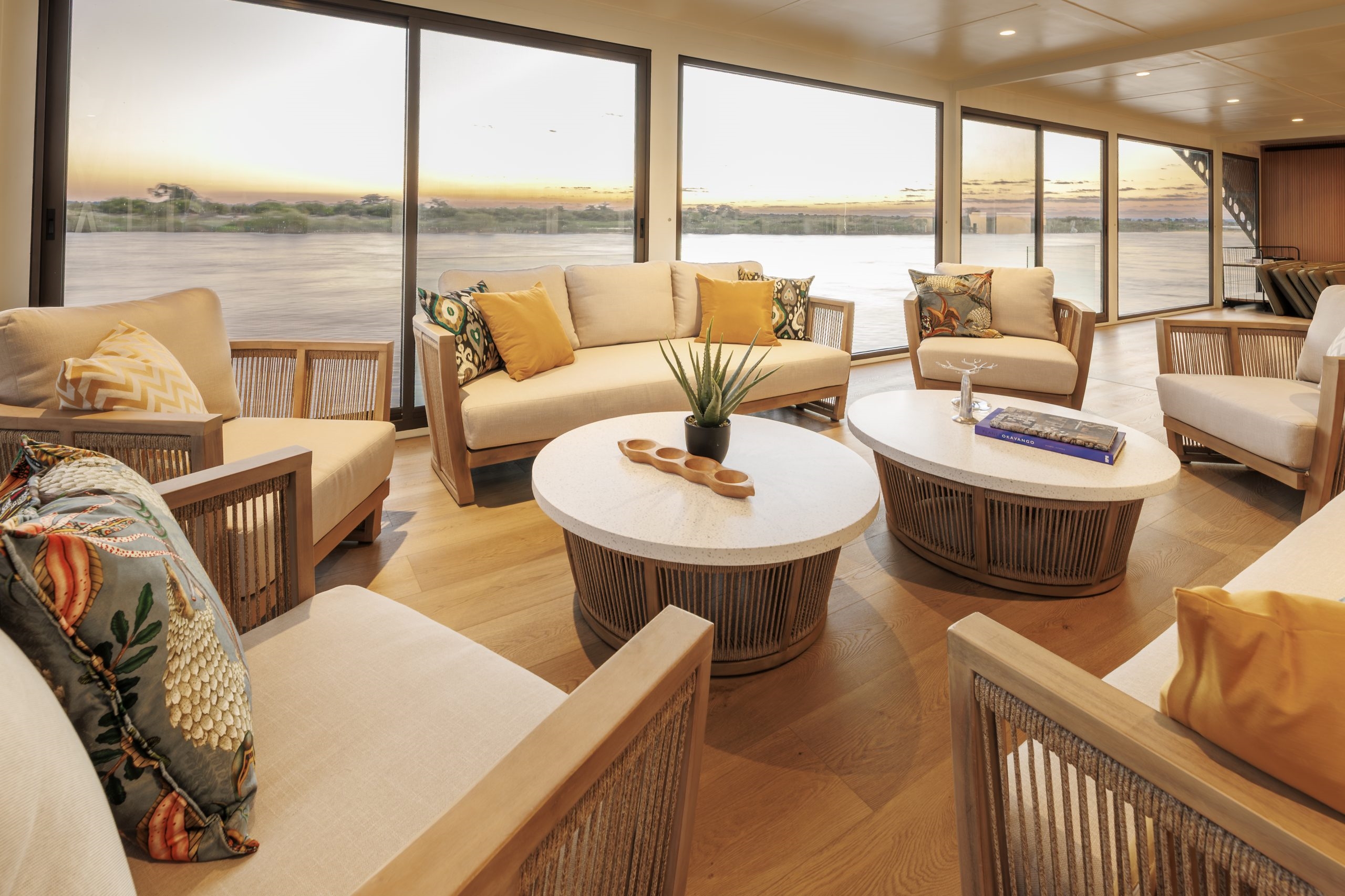 kullandigindan-fazla-enerji-ureten-yuzer-safari-oteli-1-59nAg9k3 Kullandığından fazla enerji üreten yüzer Safari oteli