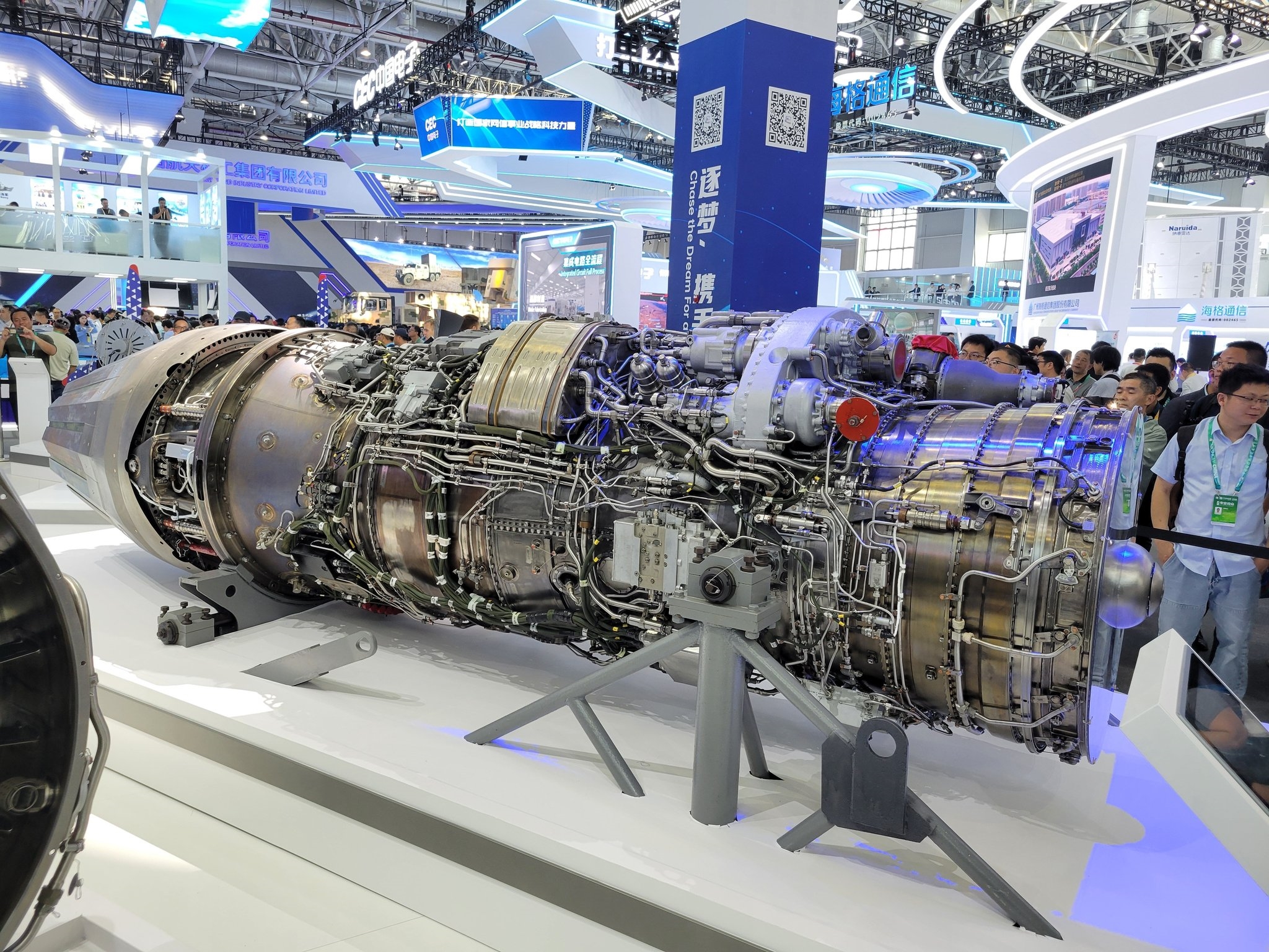 rusya-5-nesil-turbofan-savas-ucagi-motorunu-sergiledi-1-zwvKNSEL Rusya, 5. nesil turbofan savaş uçağı motorunu sergiledi