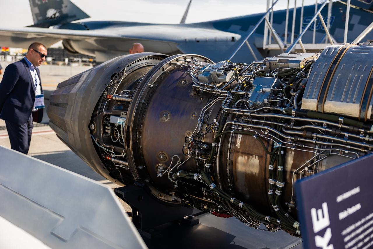 rusya-5-nesil-turbofan-savas-ucagi-motorunu-sergiledi-3-BLiiXJ4Q Rusya, 5. nesil turbofan savaş uçağı motorunu sergiledi