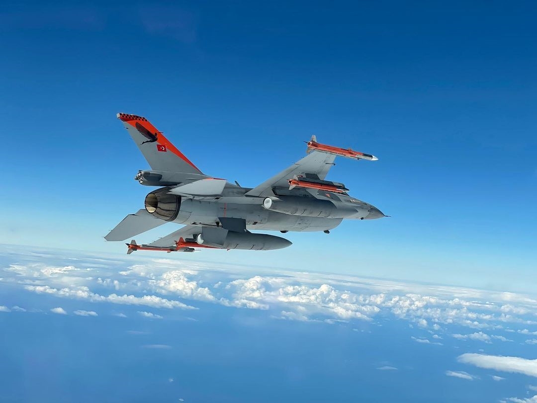 turkiye-ilk-kez-kendi-aesa-radariyla-kendi-fuzesini-atesledi-0-kNzuzVaK Türkiye, ilk kez kendi AESA radarıyla kendi füzesini ateşledi