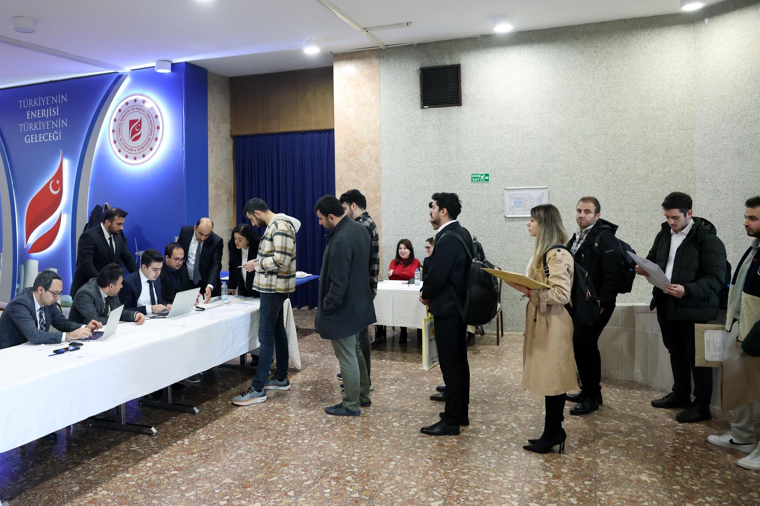 turkiye-yenilenebilir-enerji-icin-dugmeye-basti-3-impcbJKS Türkiye yenilenebilir enerji için düğmeye bastı