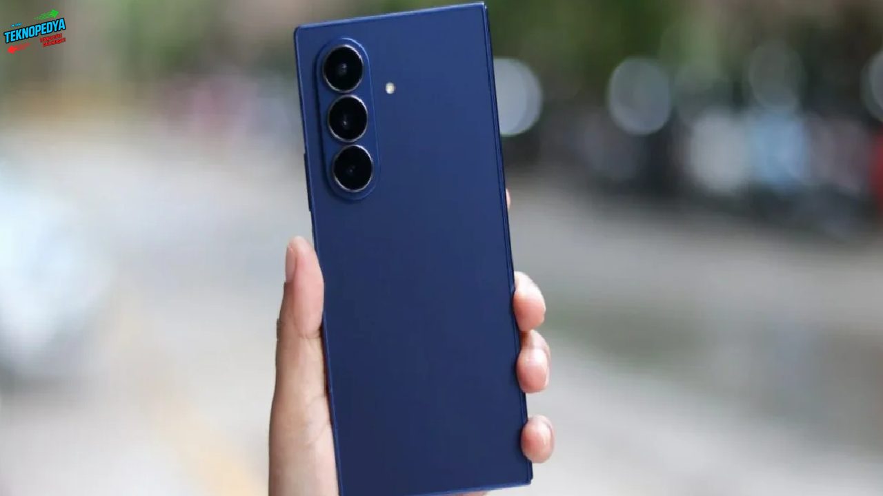 Galaxy Z Fold 8 Ultra’ya Çinli Rakip