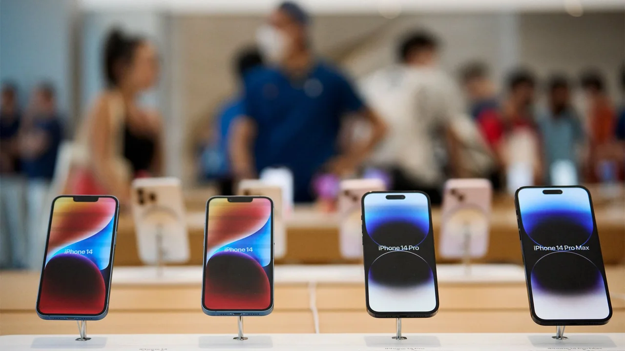 iPhone Fiyatları Artacak mı? Apple, Yüksek Talep ve Stok Kısıtlamaları Üzerine Açıklama Yaptı