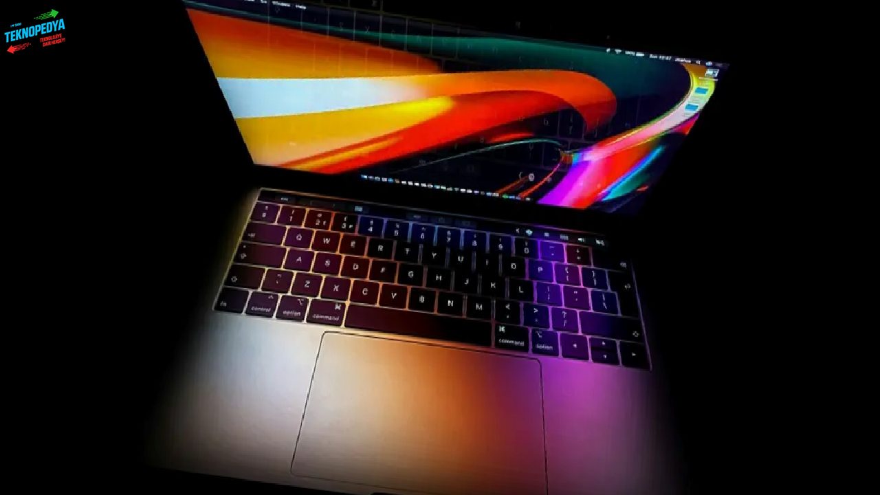 Yeni MacBook Pro Tasarımı Beklenenden Erken Geliyor