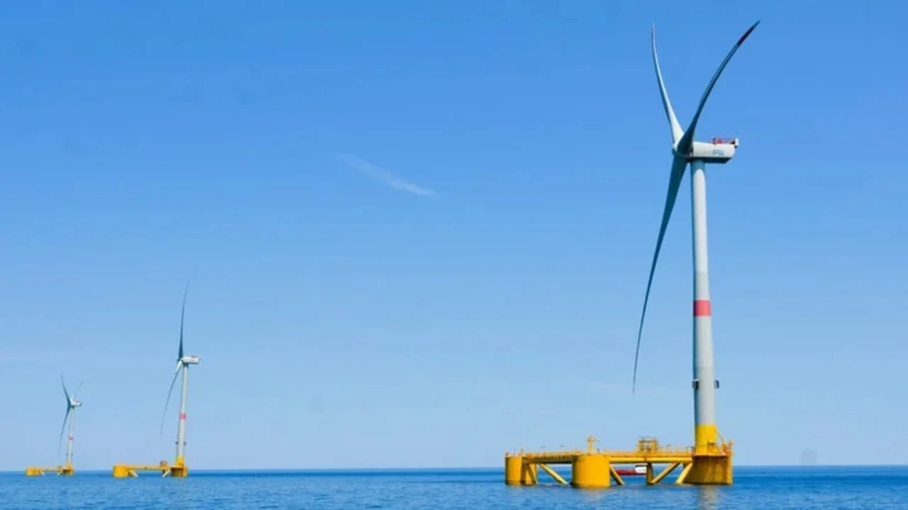 Yüzen Rüzgar Santralleri: Akdeniz’de Elektrik Üreten, Balık Yetiştirilen Dev Yapılar