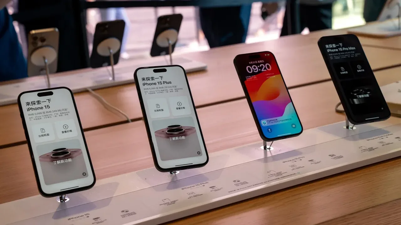 Akıllı Telefon Satışları Düşüşe Girdi: Detaylar