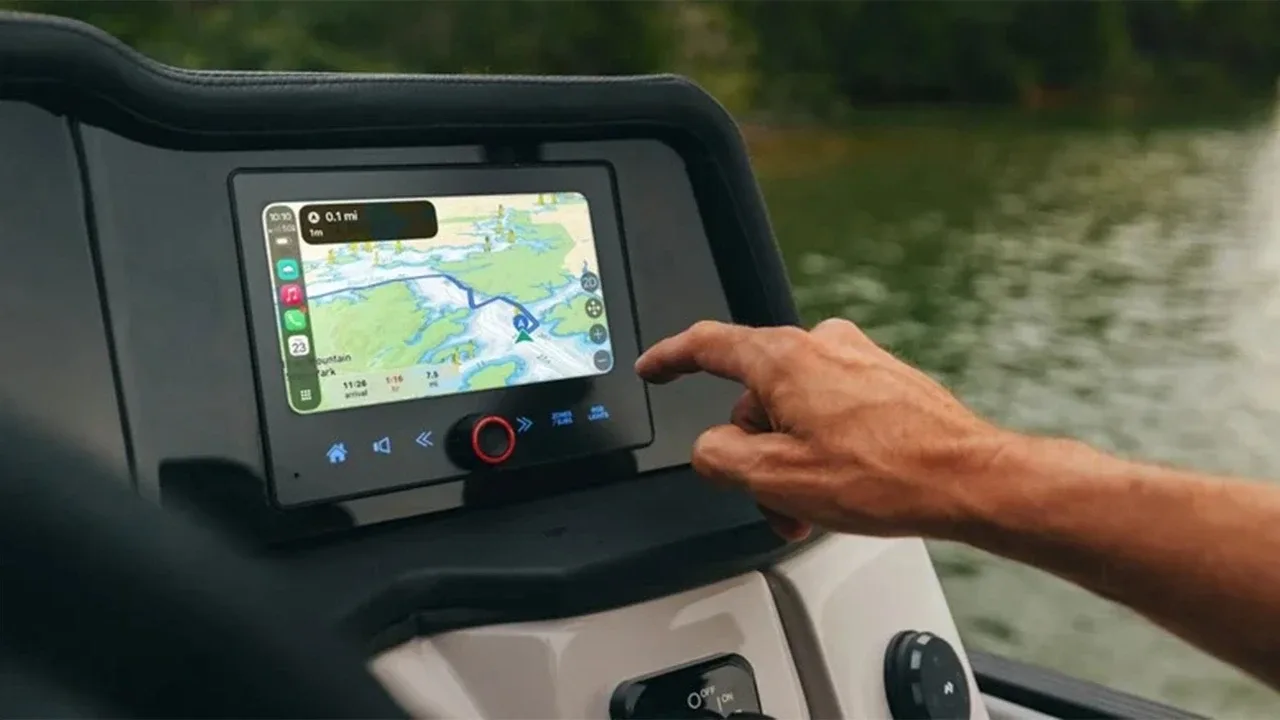 Android Auto ve Apple CarPlay Açık Denizlere Yükseliyor