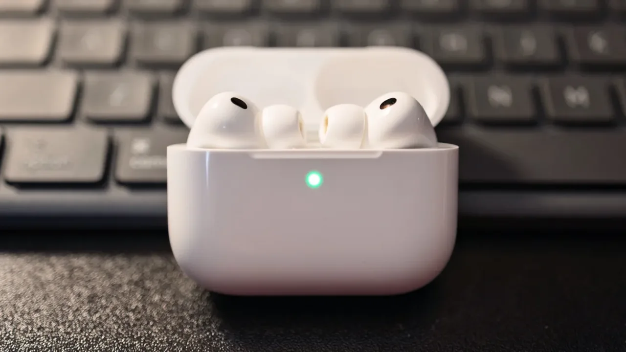Apple’ın Gizli Projesi: Kameralı AirPods 2024’te Geliyor