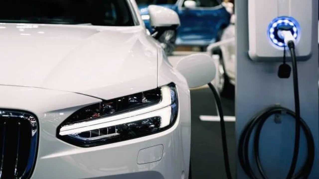 Elektrikli Otomobiller 1.000 km Menzil Elde Edecek