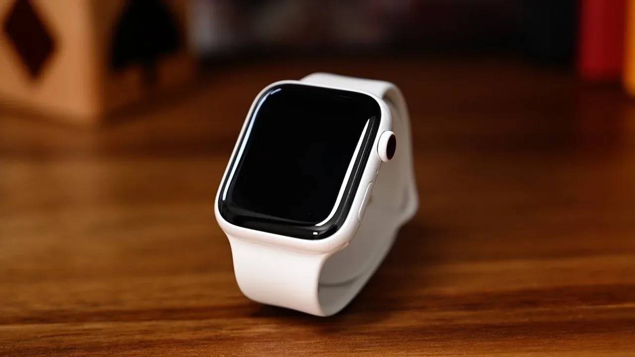 Seramik Apple Watch Geri mi Dönüyor?