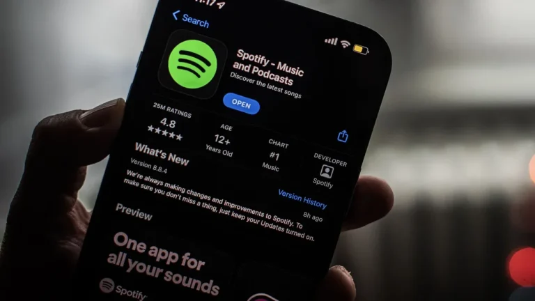 Spotify’da Yapay Zeka ile Gerçek Sanatçıları Ayırt Etmek: AI Persona Etiketi ve Doğrulanmış Sanatçı Rozeti