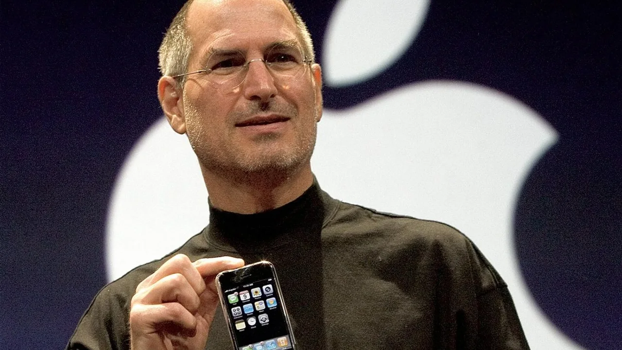 Steve Jobs’ın İmzalı Kartviziti 70 Bin Doların Üzerinde