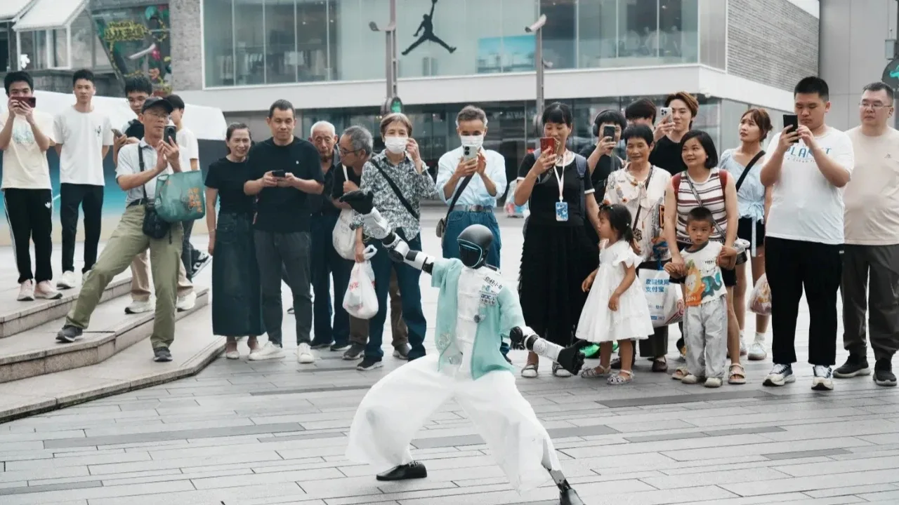 Unitree, insansı robot çılgınlığıyla borsada yüzde 460’lık başlangıç yaptı