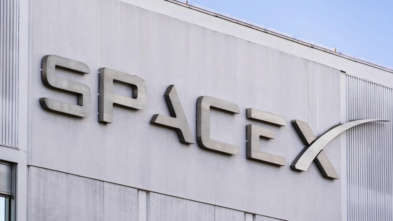 Yapay Zeka Sektöründe Rekabetin Yoğunlaştığı SpaceX’in İlk Kazanç Raporu