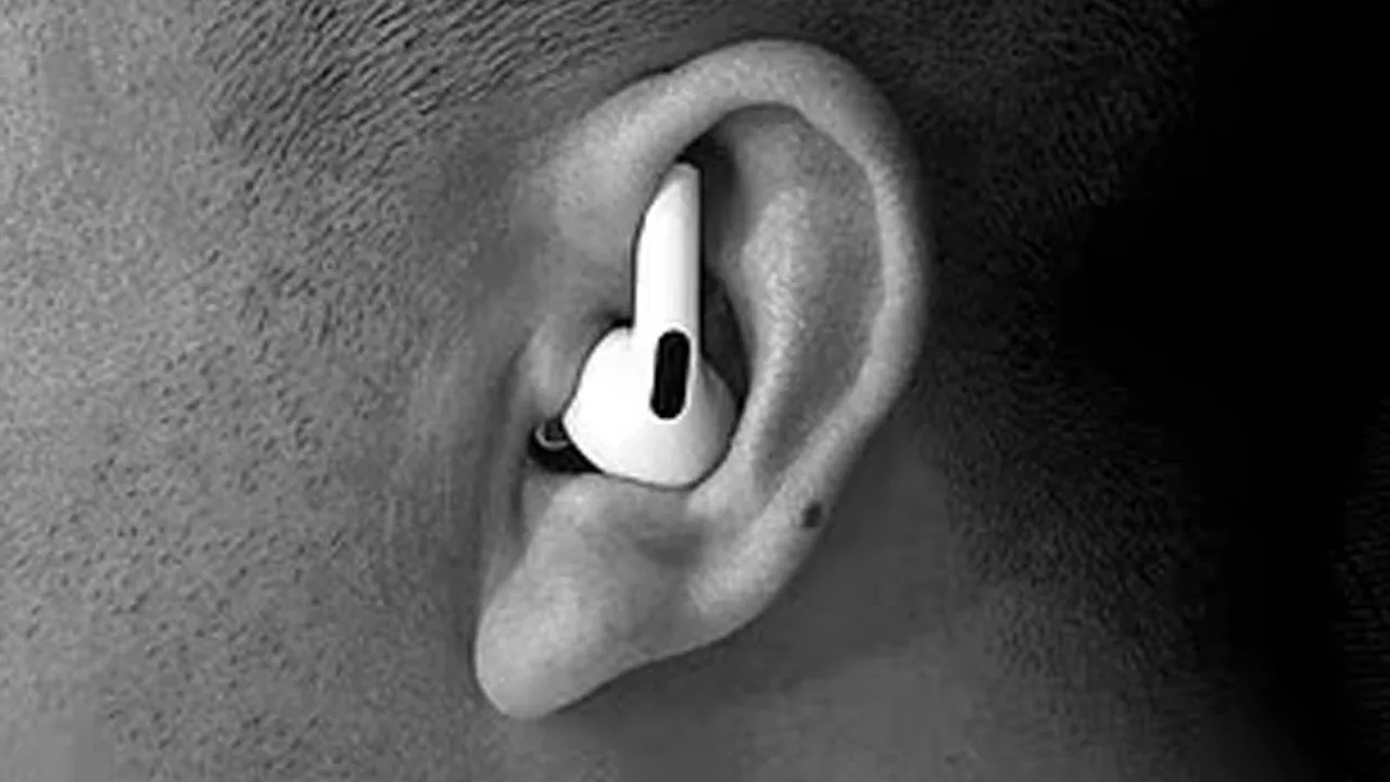 AirPods’u ters takmak sesi gerçekten iyileştiriyor mu?