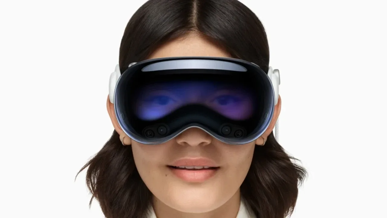 Apple’ın Vision Pro Projesi Saldırıda: İptal Olasılığı Var
