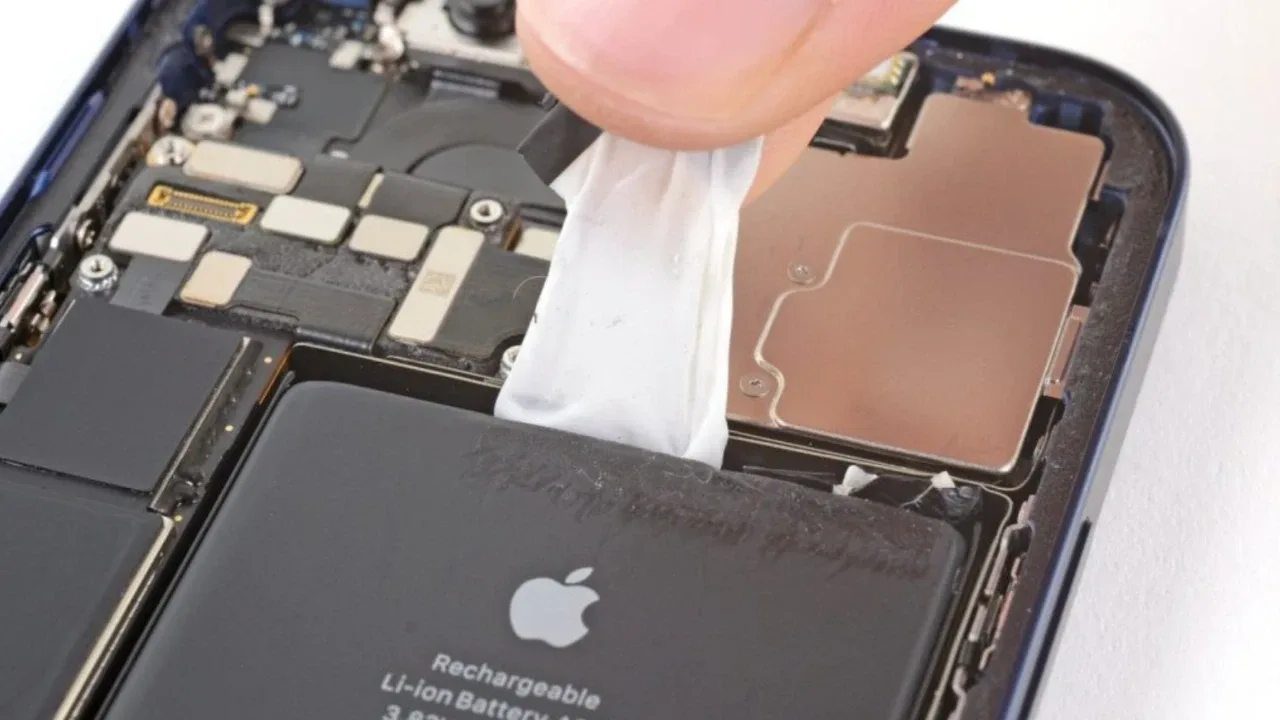 iPhone 18 Pro Kullanıcılarına Sıkıntı: Pil Değişim Bedeli Yükseldi