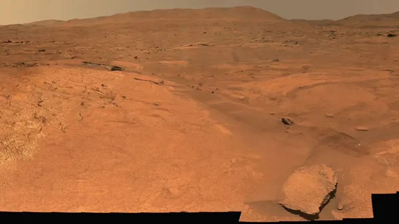 Jezero Krateri’nde Mars’ta sıcak su dolaşımının izleri keşfedildi