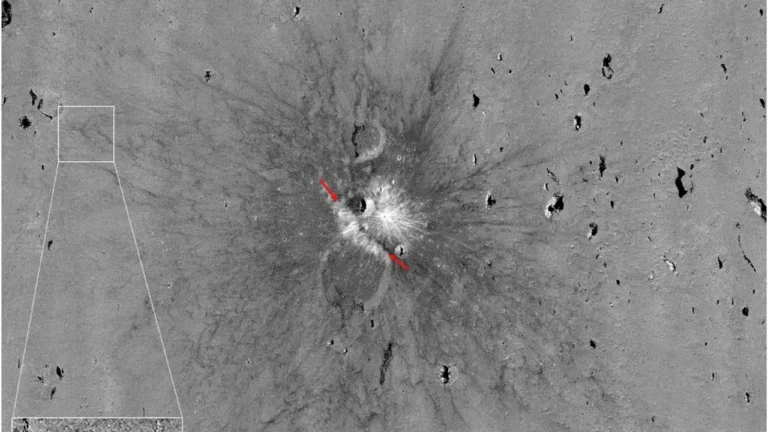 NASA, Ay’da 222 Metrelik Yeni Krater Tespit Etti
