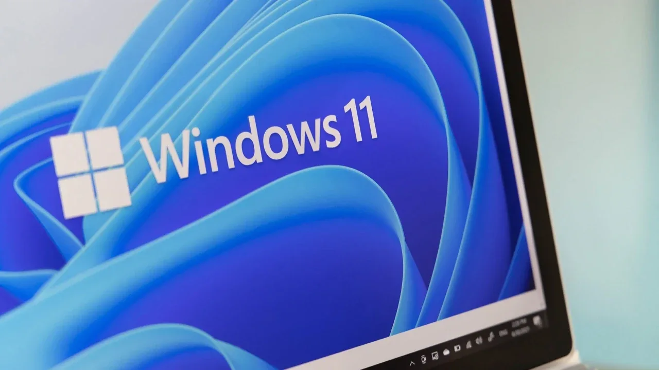 Windows 11’in Pil Göstergesi Yeniden Tasarlandı: Tüm Cihazları Tek Noktada Görülecek
