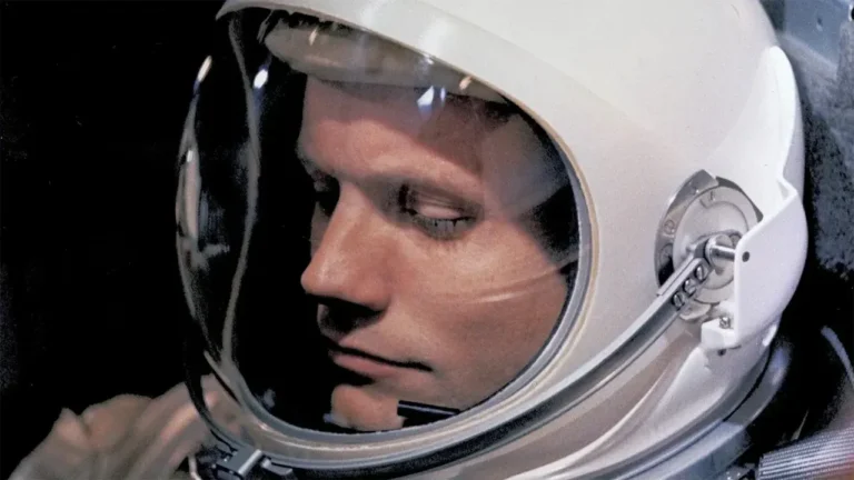 Neil Armstrong’un Saç Kesimi, Beklenmedik Bir Krize Dönüştü