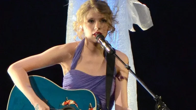 Taylor Swift’in Şarkılarında Gizli Kalıp: 123 Bin Kelimeyle Açığa Çıktı